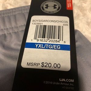 Boys youth XL Under Armour shorts